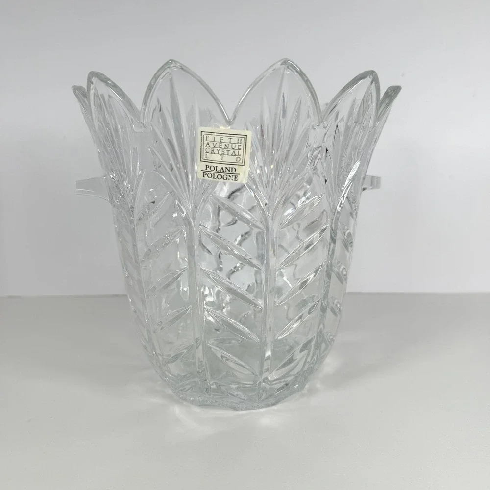 Fifth Avenue Crystal Vase Poland Tulip Flower Petal Design‎ Heavy Glass Decor